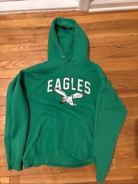 NFL Green Eagles Pullover Hoodie with Eagle Graphic